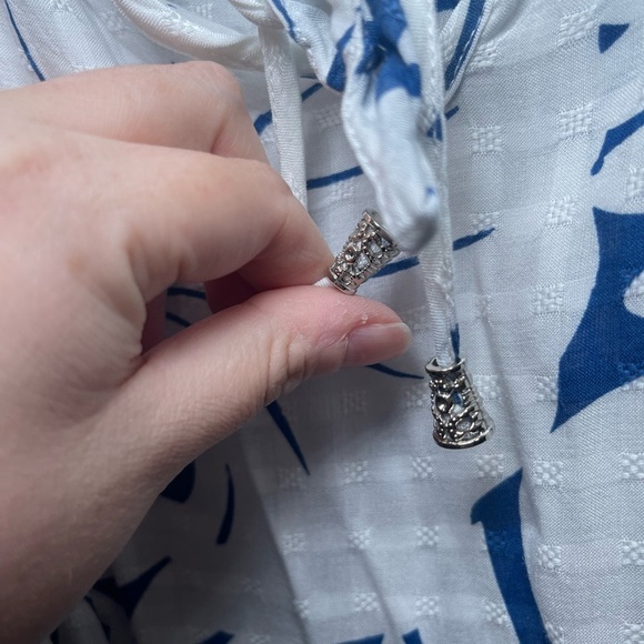 Jane + Delancey Blue and White Women's Blouse - Picture 4 of 7